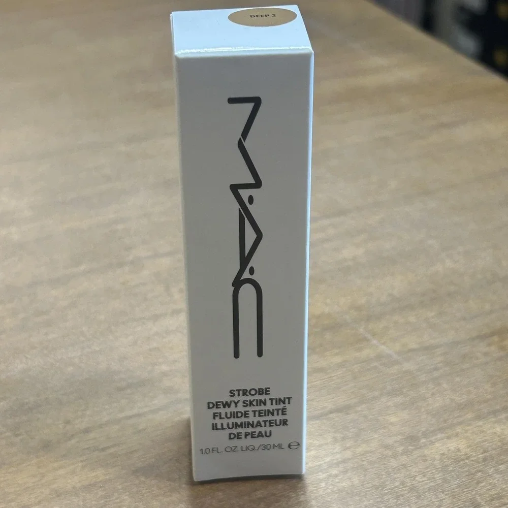 MAC Strobe Dewy Skin Tint Deep 2 1oz 30ml Dewy BB Cream Face Light Coverage